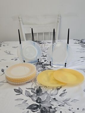 Vintage MacBeth Evans Set Of 8 Ringed Base Petalware Monax Bread Plates White 6"